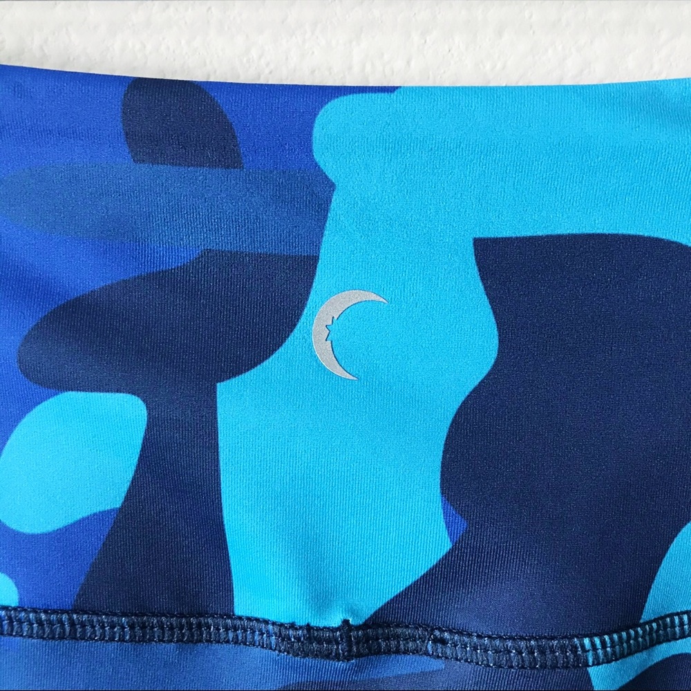 Zyia Navy Camo Mesh Light n Tight Leggings Blue 2 - Picture 10 of 12